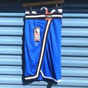 Workout Shorts . Size: Medium {38-40} Casual . Gym or Fitness Shorts